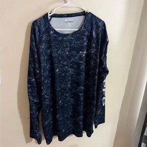 Columbia Women’s Size XL Dark Blue Patterned Long Sleeve Rashguard